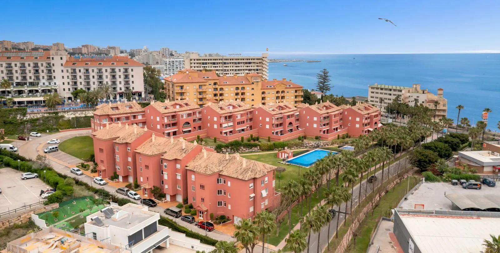 Sale of middle floor apartment in Benalmadena Costa 7