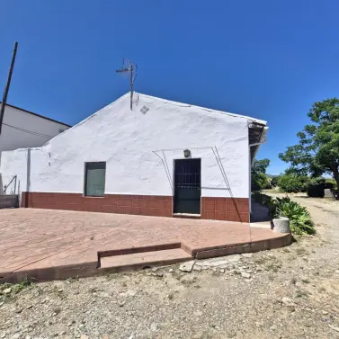 Venta de finca - cortijo en Campanillas