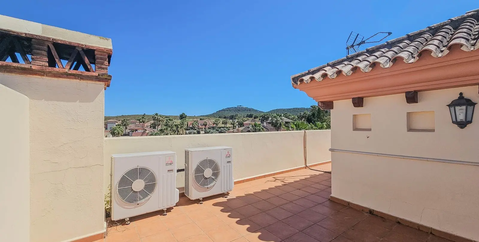 Sale of townhouse in Coín 26