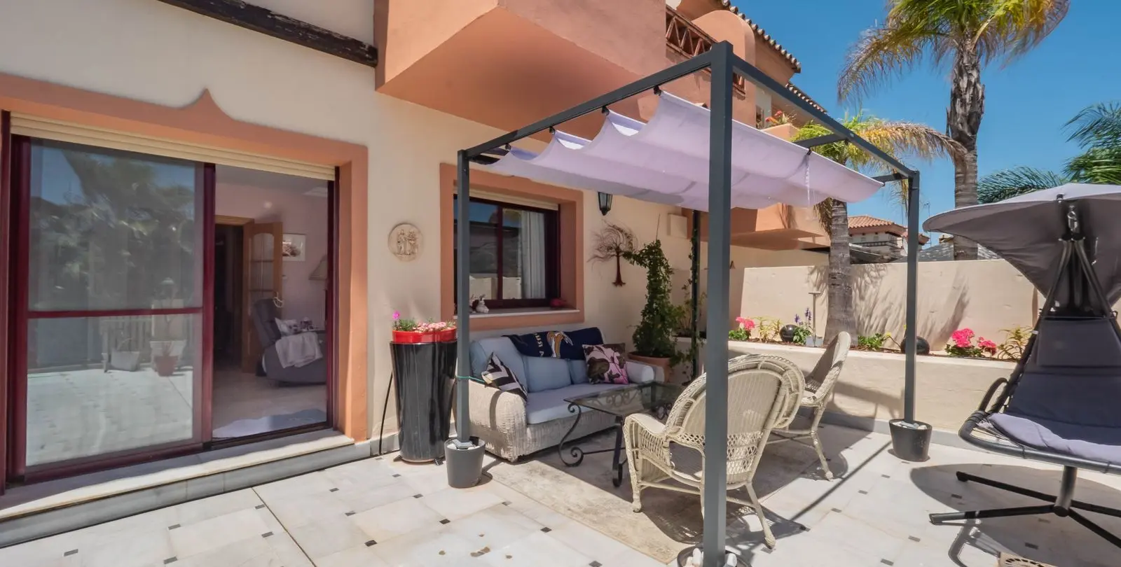 Sale of townhouse in Coín 44