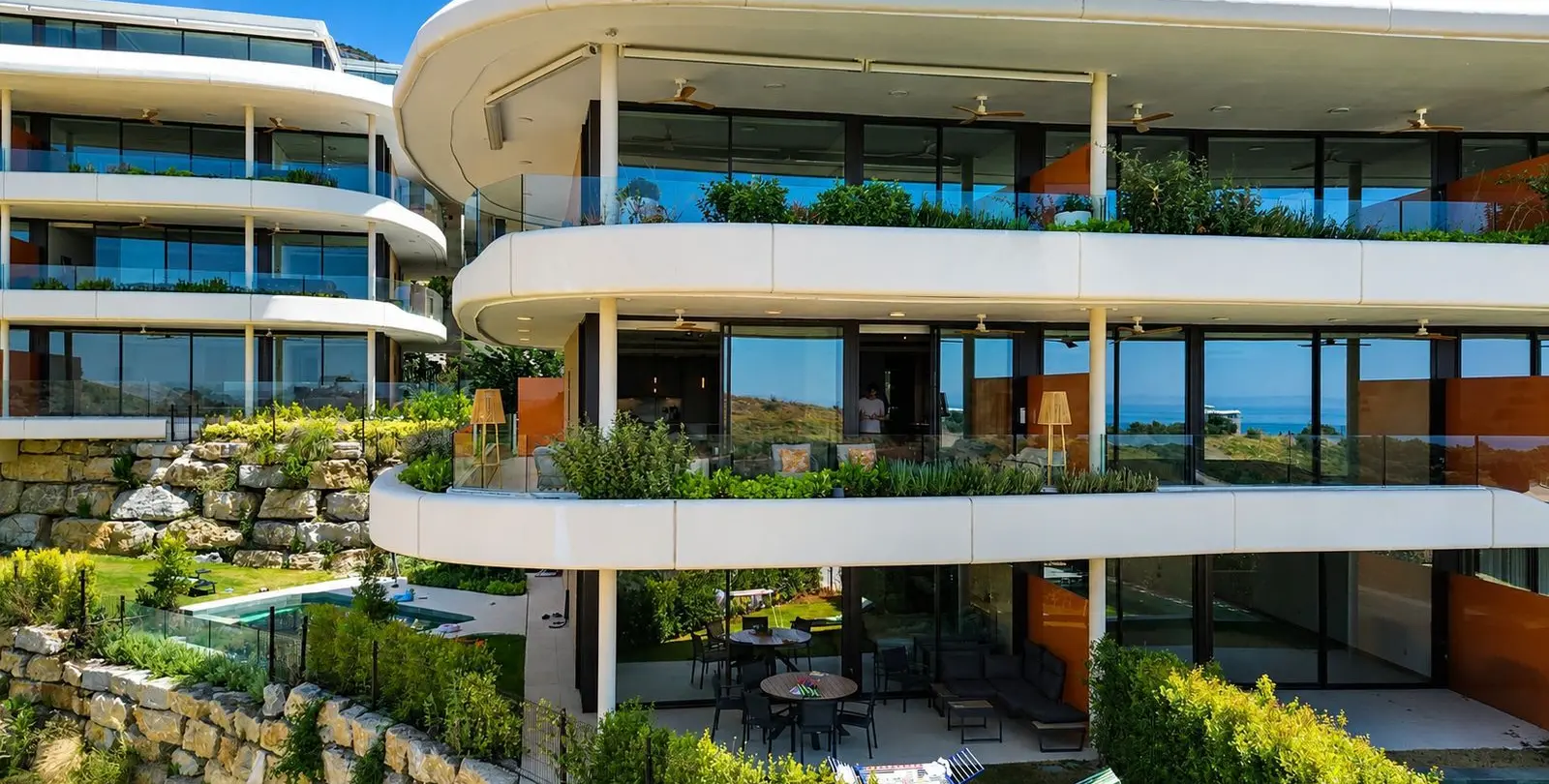 Продажа апартаментов на среднем этаже в Fuengirola 2