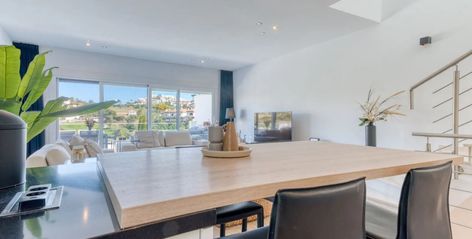 Продажа дома на две семьи в Riviera del Sol 13