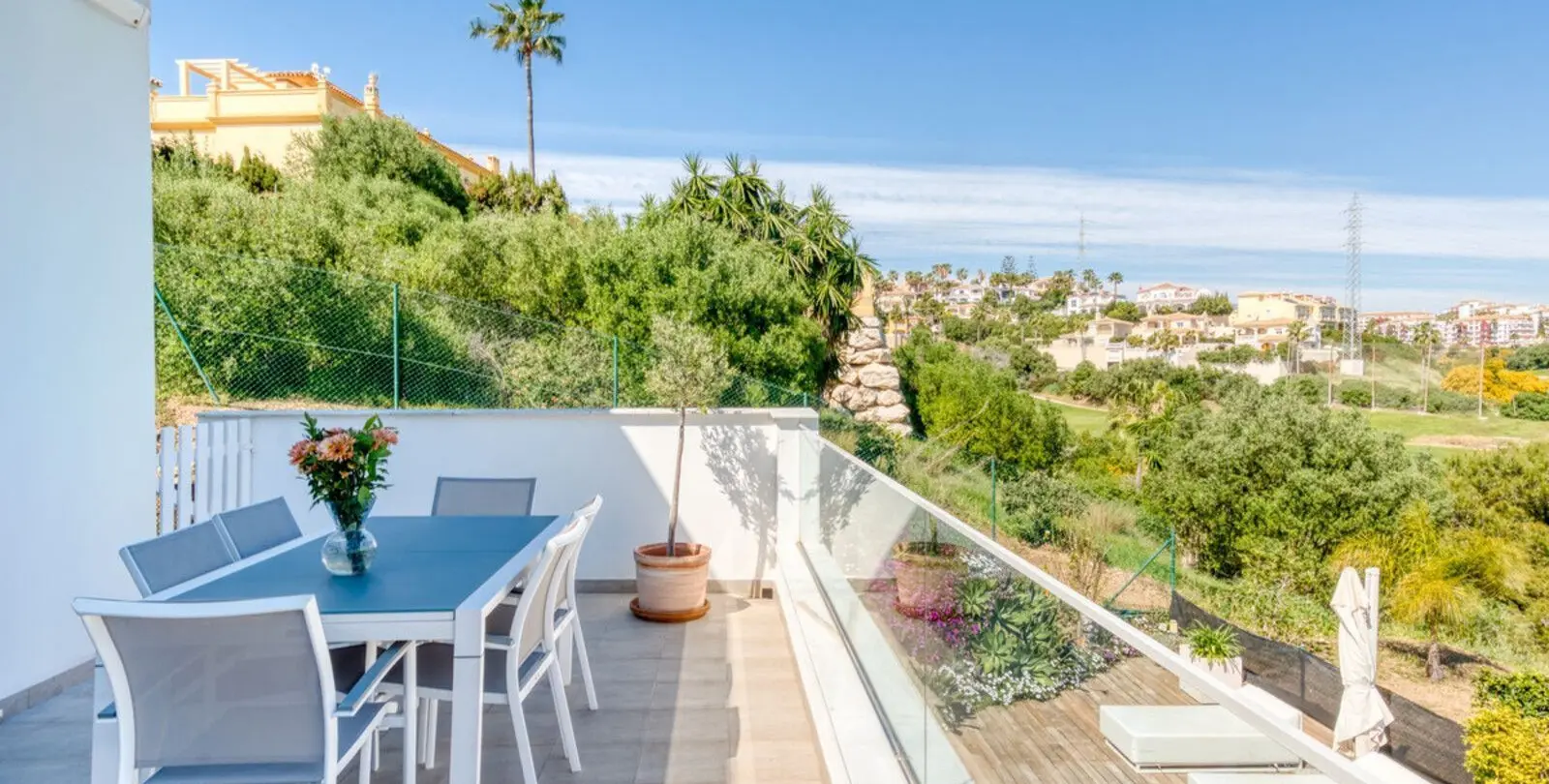 Продажа дома на две семьи в Riviera del Sol 36