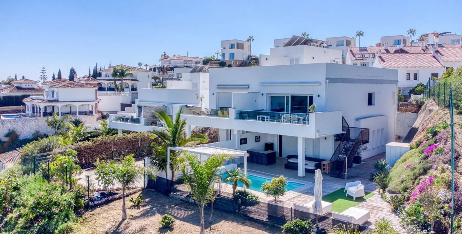 Продажа дома на две семьи в Riviera del Sol 41