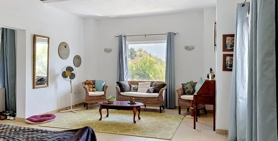 Venta de villa independiente en Canillas de Aceituno 22