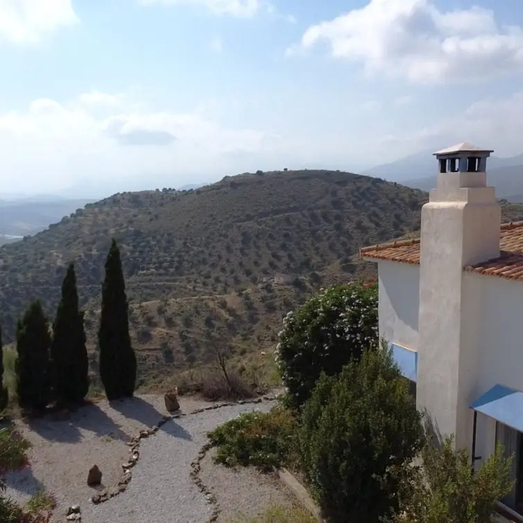 Sale of detached villa in Canillas de Aceituno