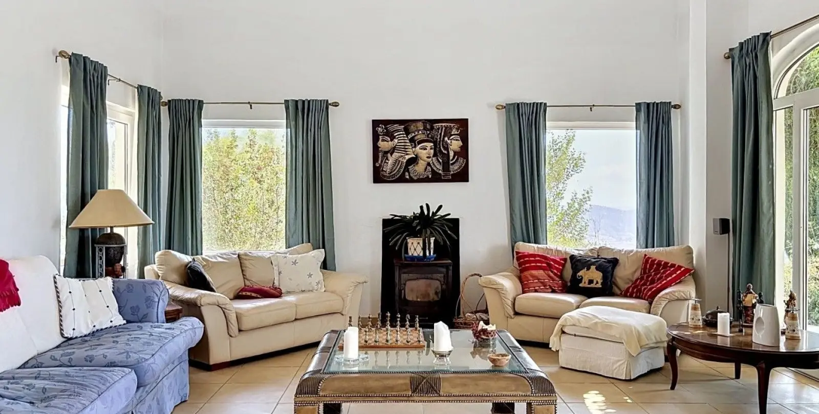 Sale of detached villa in Canillas de Aceituno 10