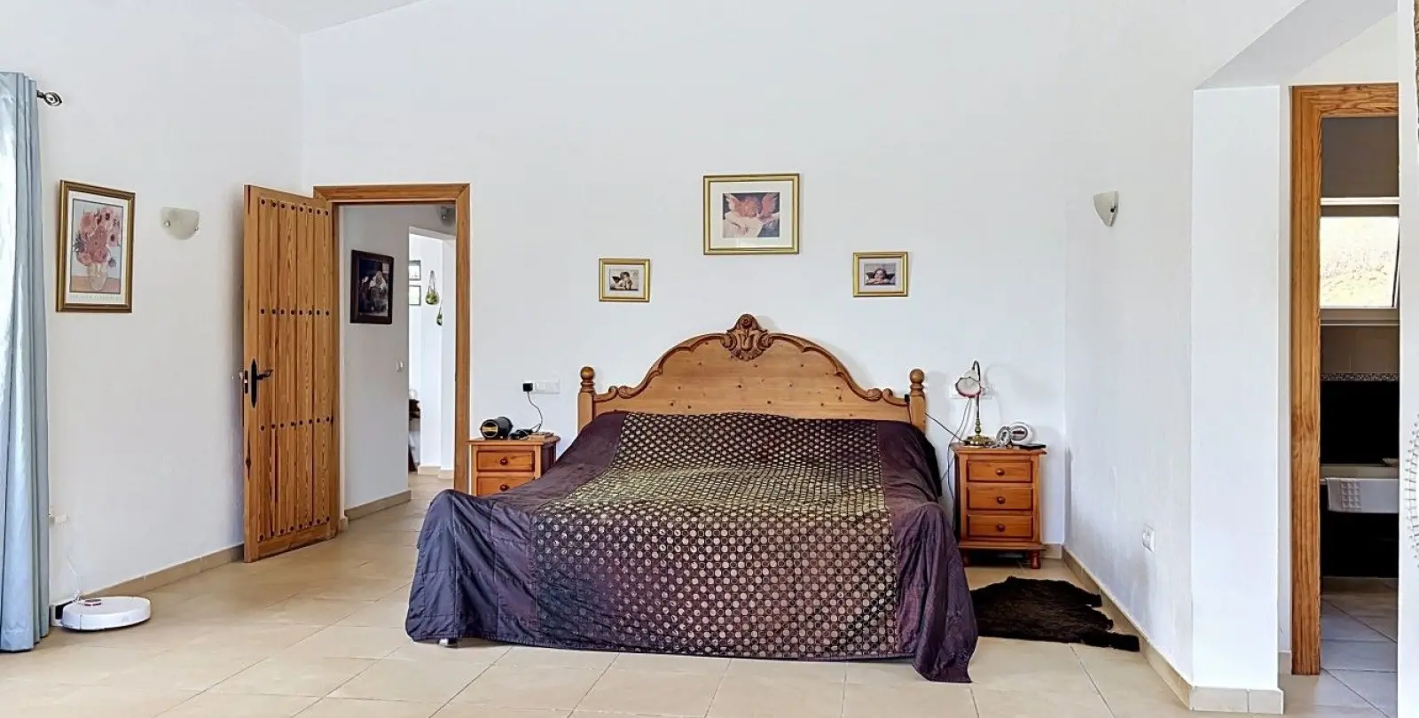 Sale of detached villa in Canillas de Aceituno 24