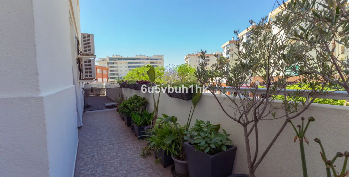Venta de apartamento en planta baja en Fuengirola 31