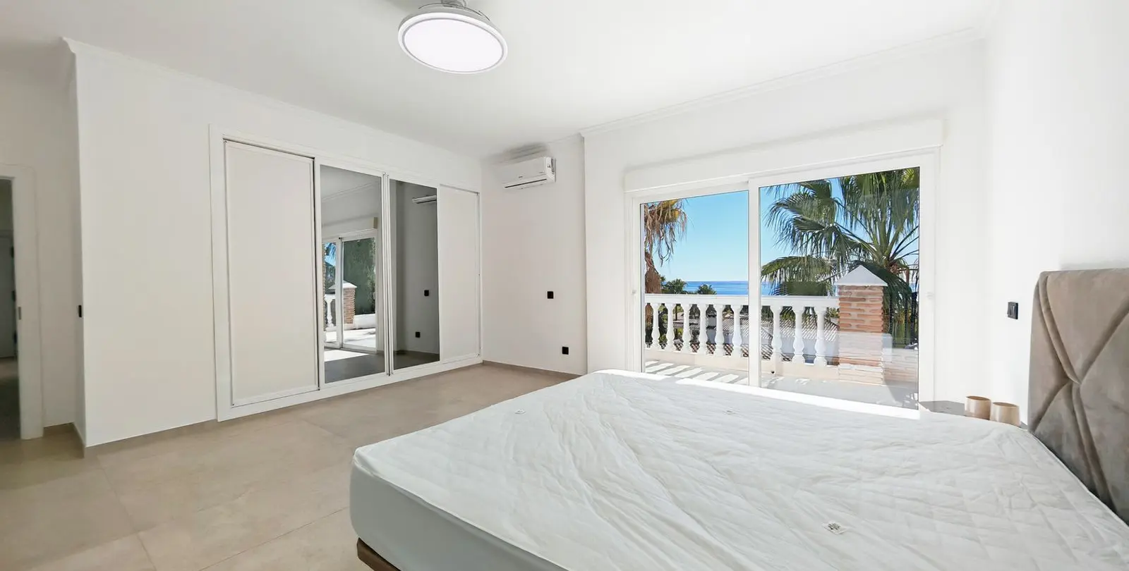 Sale of detached villa in Benalmadena 14