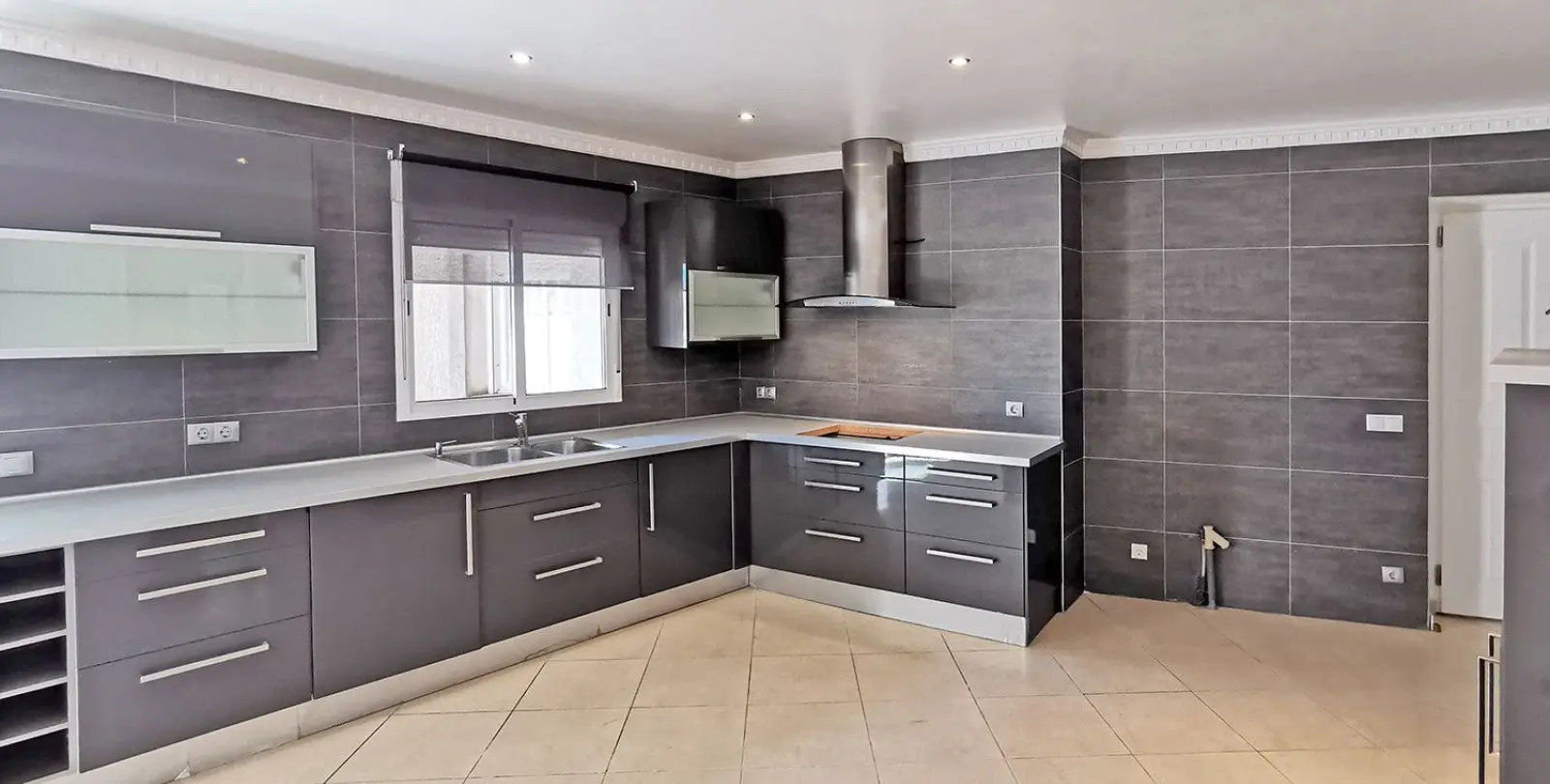 Sale of detached villa in Benalmadena 26