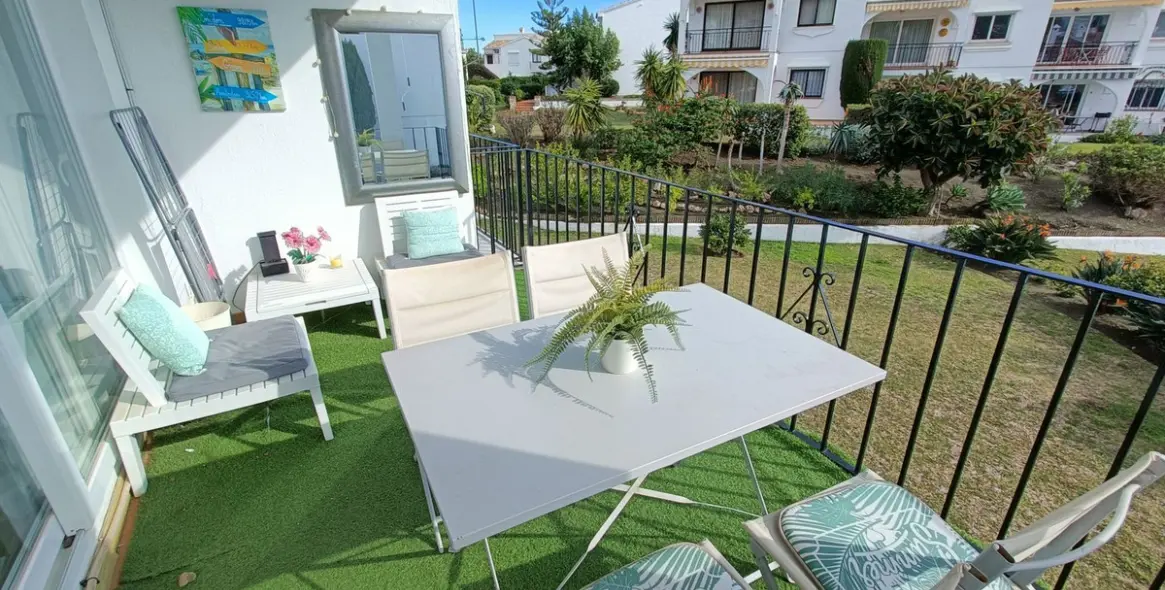 Short-term rent of penthouse in El Paraiso 1
