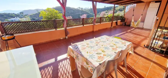 Venta de apartamento en planta media en Rincón de la Victoria 1