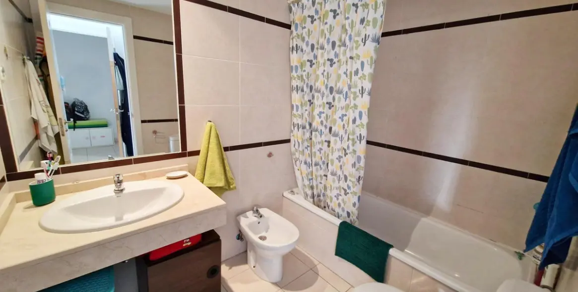 Продажа апартаментов на среднем этаже в Rincón de la Victoria 17