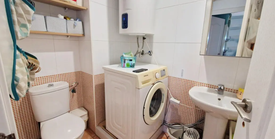 Продажа апартаментов на среднем этаже в Rincón de la Victoria 26