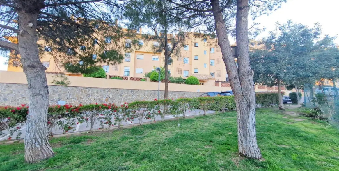 Продажа апартаментов на среднем этаже в Rincón de la Victoria 34