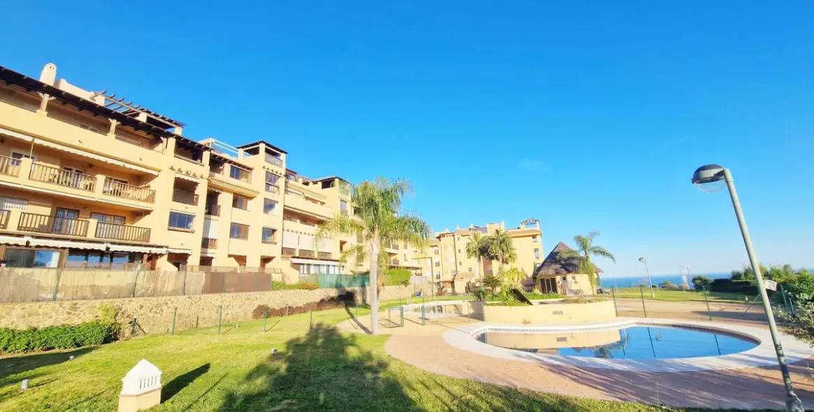 Продажа апартаментов на среднем этаже в Rincón de la Victoria 40