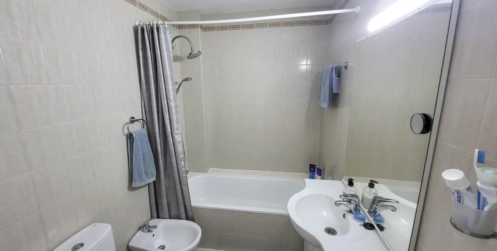 Venta de apartamento en planta media en Calahonda 15