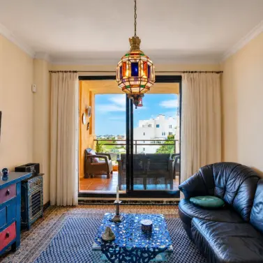 Sale of middle floor apartment in Calanova Golf