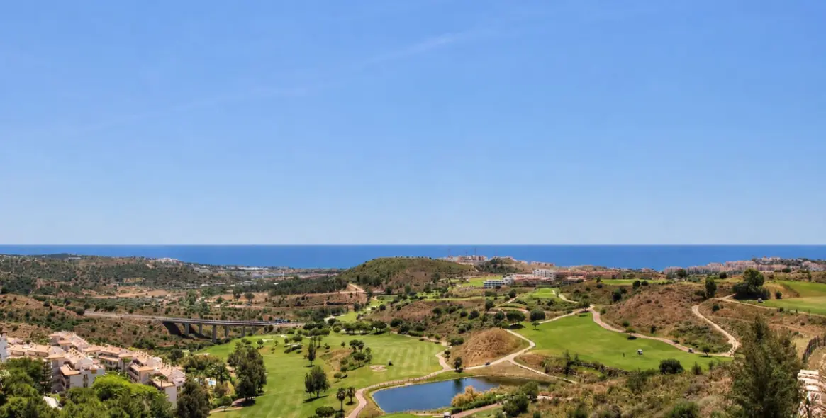 Sale of middle floor apartment in Calanova Golf 8