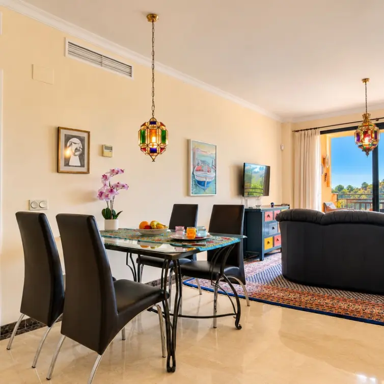 Sale of middle floor apartment in Calanova Golf