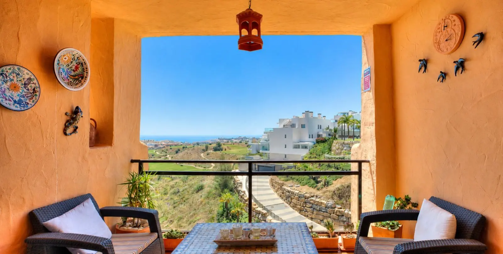 Sale of middle floor apartment in Calanova Golf 10