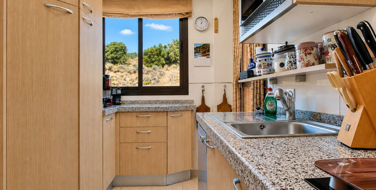 Sale of middle floor apartment in Calanova Golf 14