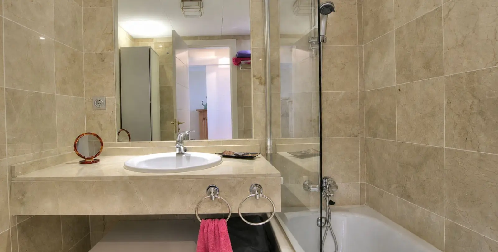 Sale of middle floor apartment in Calanova Golf 26