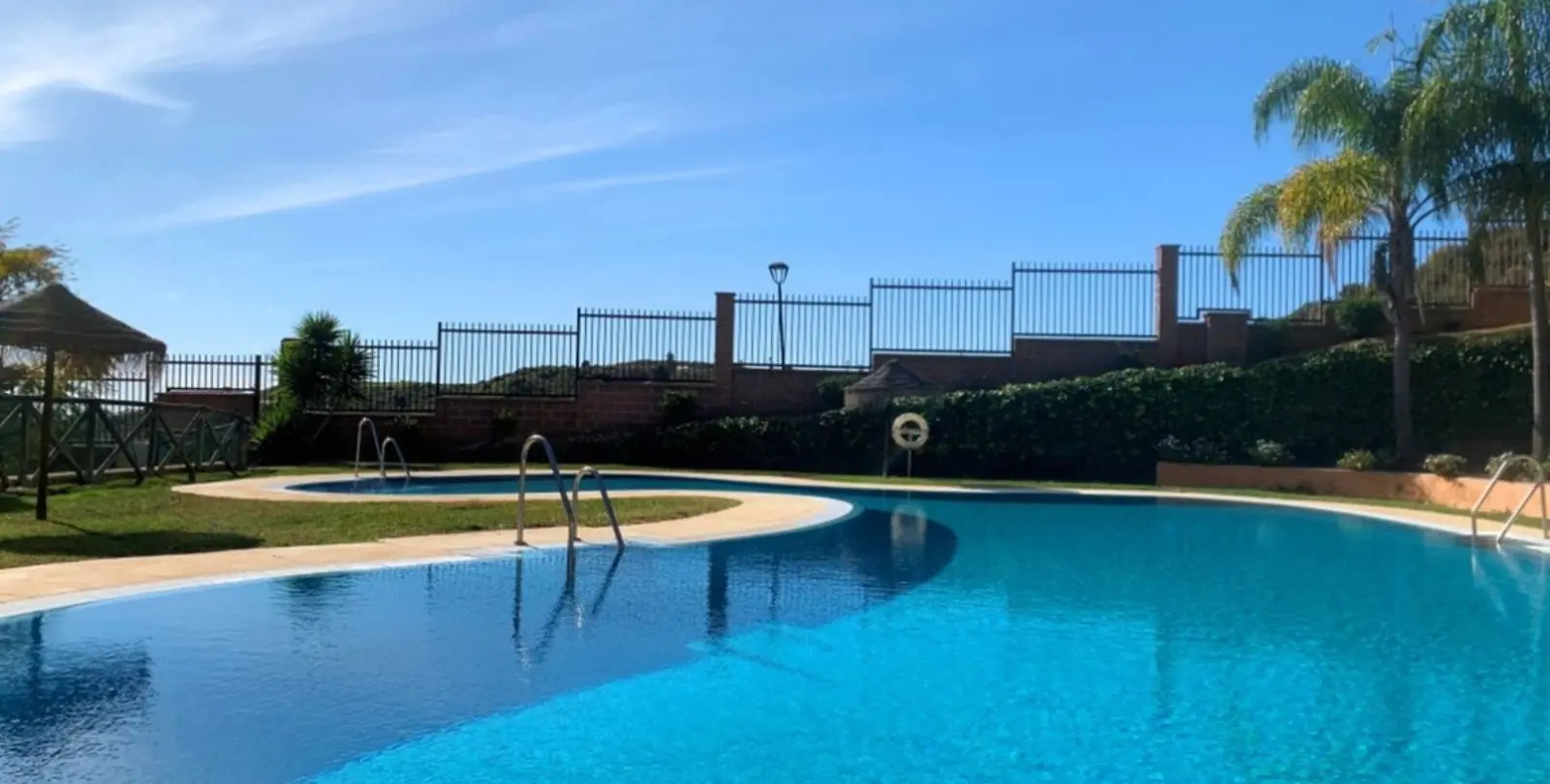 Sale of middle floor apartment in Calanova Golf 32
