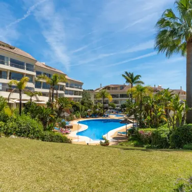 Sale of ground floor apartment in Miraflores