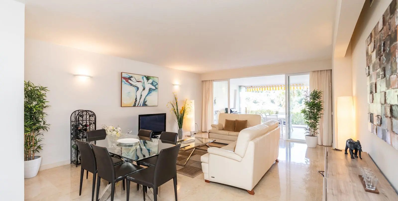 Sale of ground floor apartment in Miraflores 4