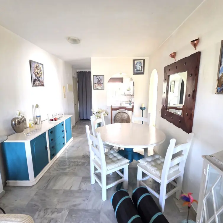 Sale of middle floor apartment in Miraflores