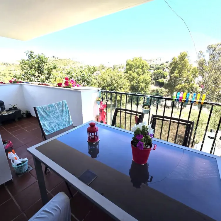 Sale of middle floor apartment in Miraflores