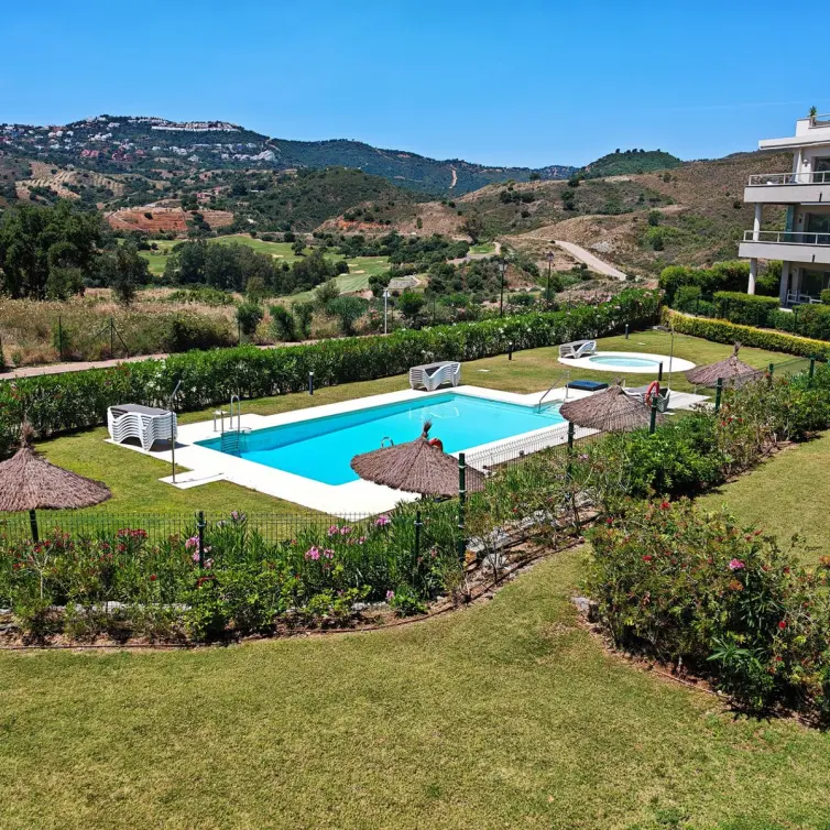 Sale of middle floor apartment in La Cala Golf