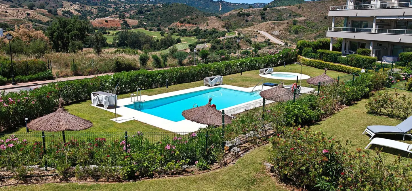 Sale of middle floor apartment in La Cala Golf 0