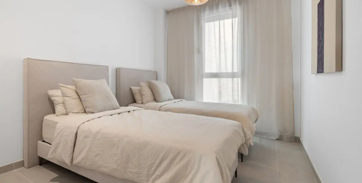 Sale of ground floor apartment in Estepona 12
