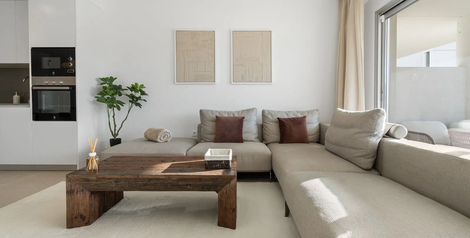 Sale of ground floor apartment in Estepona 3
