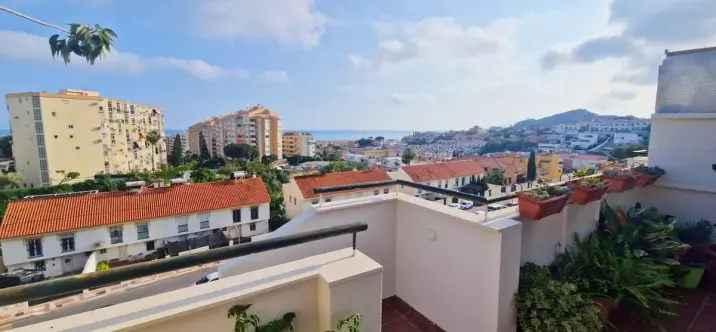 Продажа апартаментов на среднем этаже в Rincón de la Victoria 2