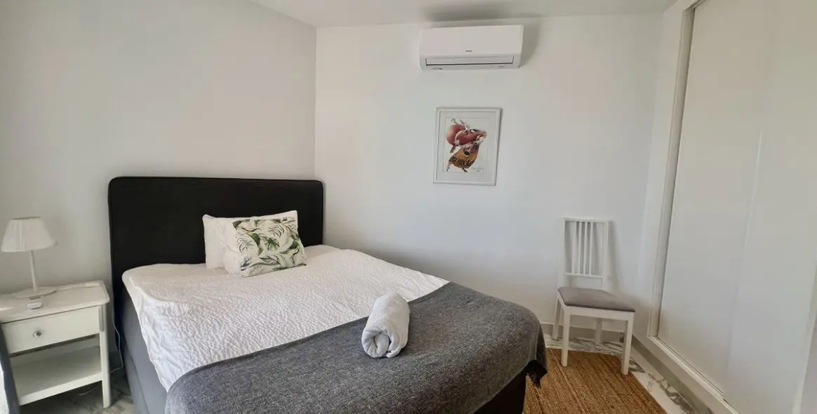 Sale of middle floor apartment in Fuengirola 8