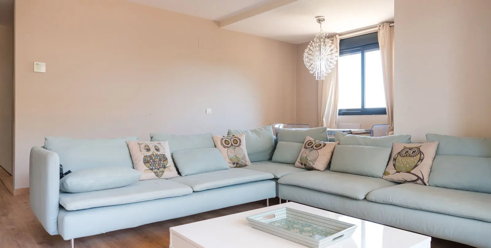 Продажа апартаментов на среднем этаже в Estepona 10