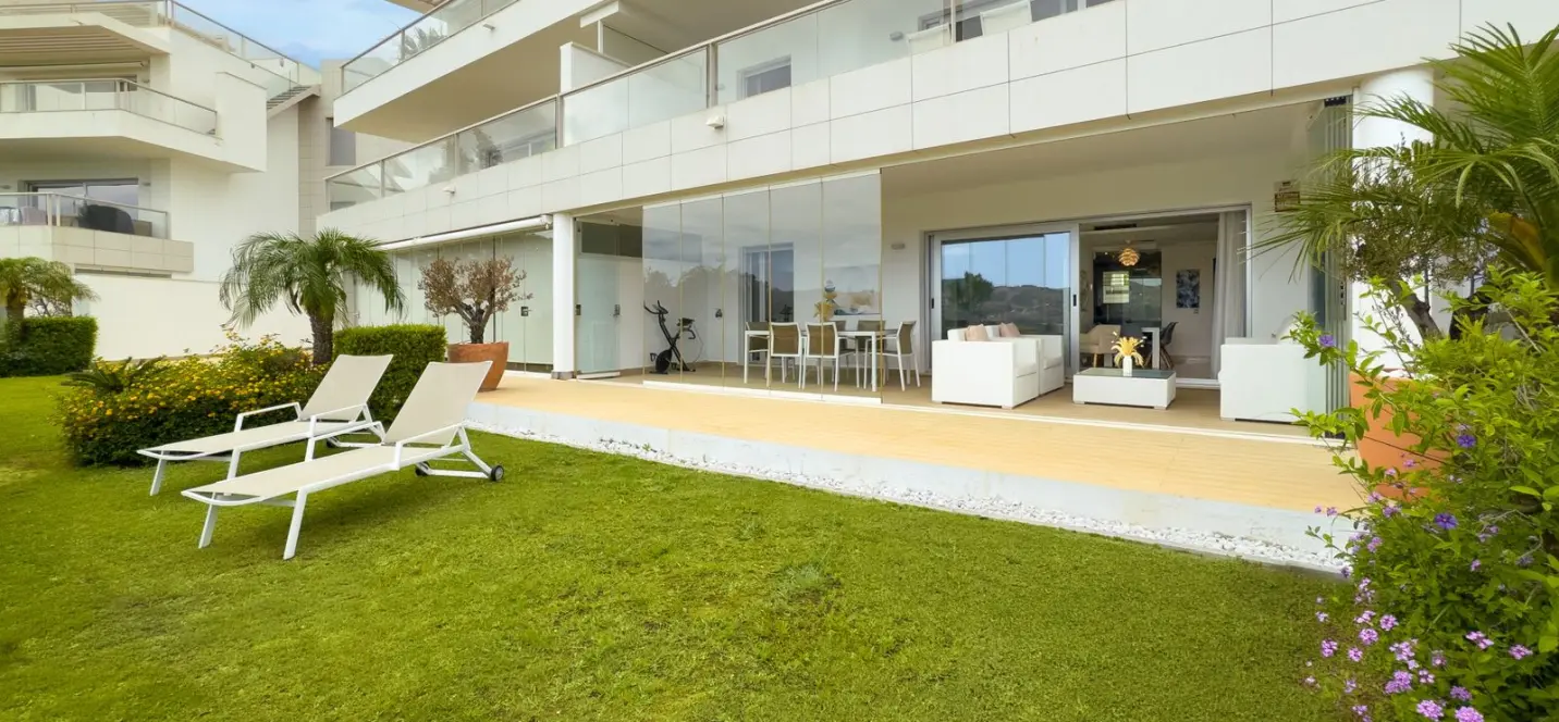 Sale of ground floor apartment in La Cala Golf 3