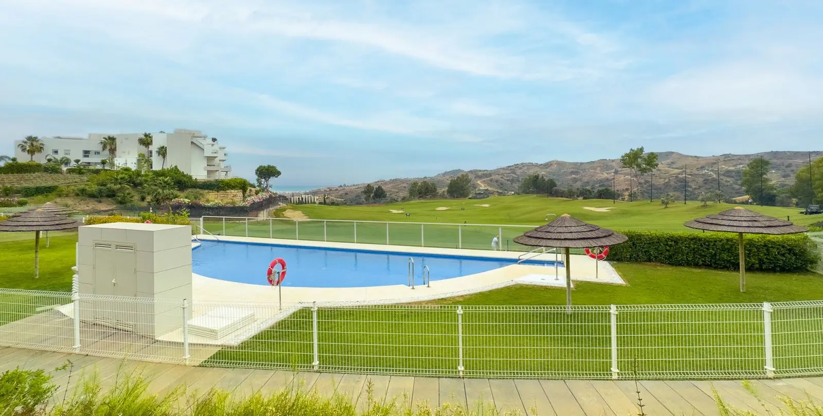 Sale of ground floor apartment in La Cala Golf 8