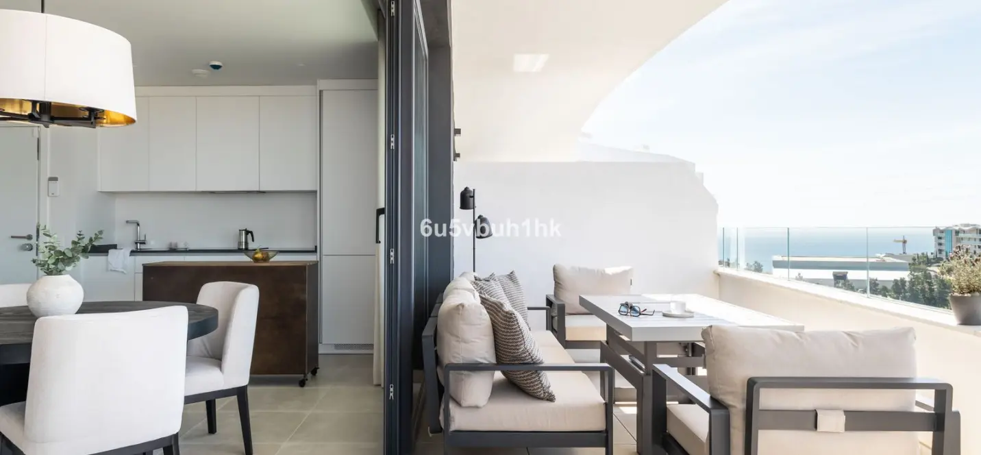 Продажа апартаментов на среднем этаже в Fuengirola 0