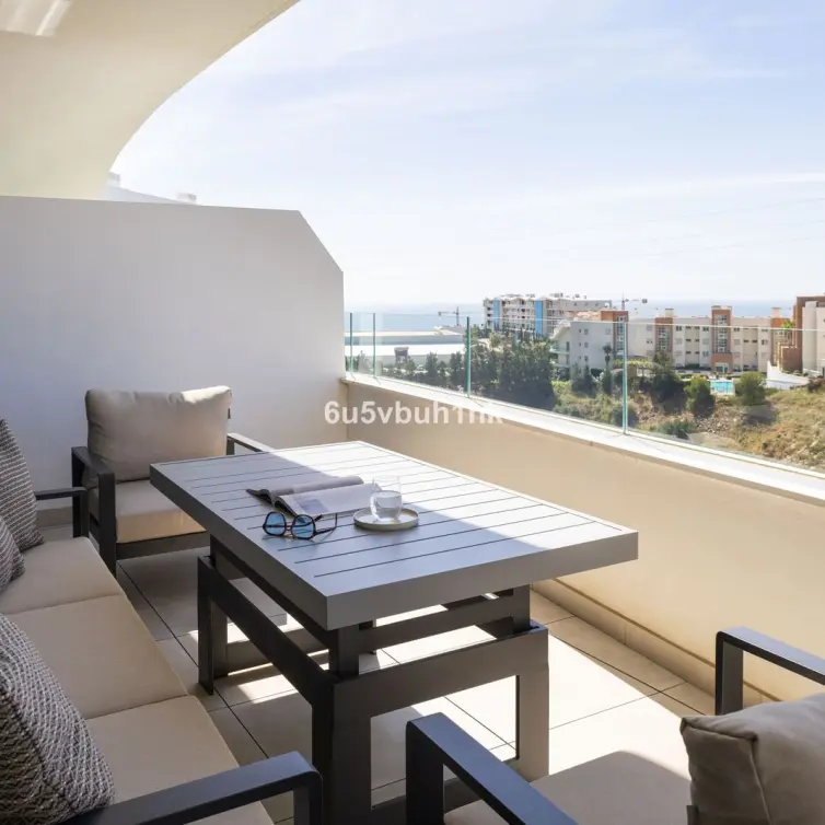Продажа апартаментов на среднем этаже в Fuengirola