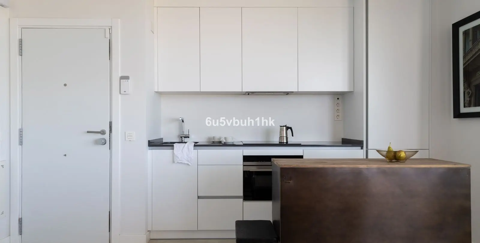 Sale of middle floor apartment in Fuengirola 11