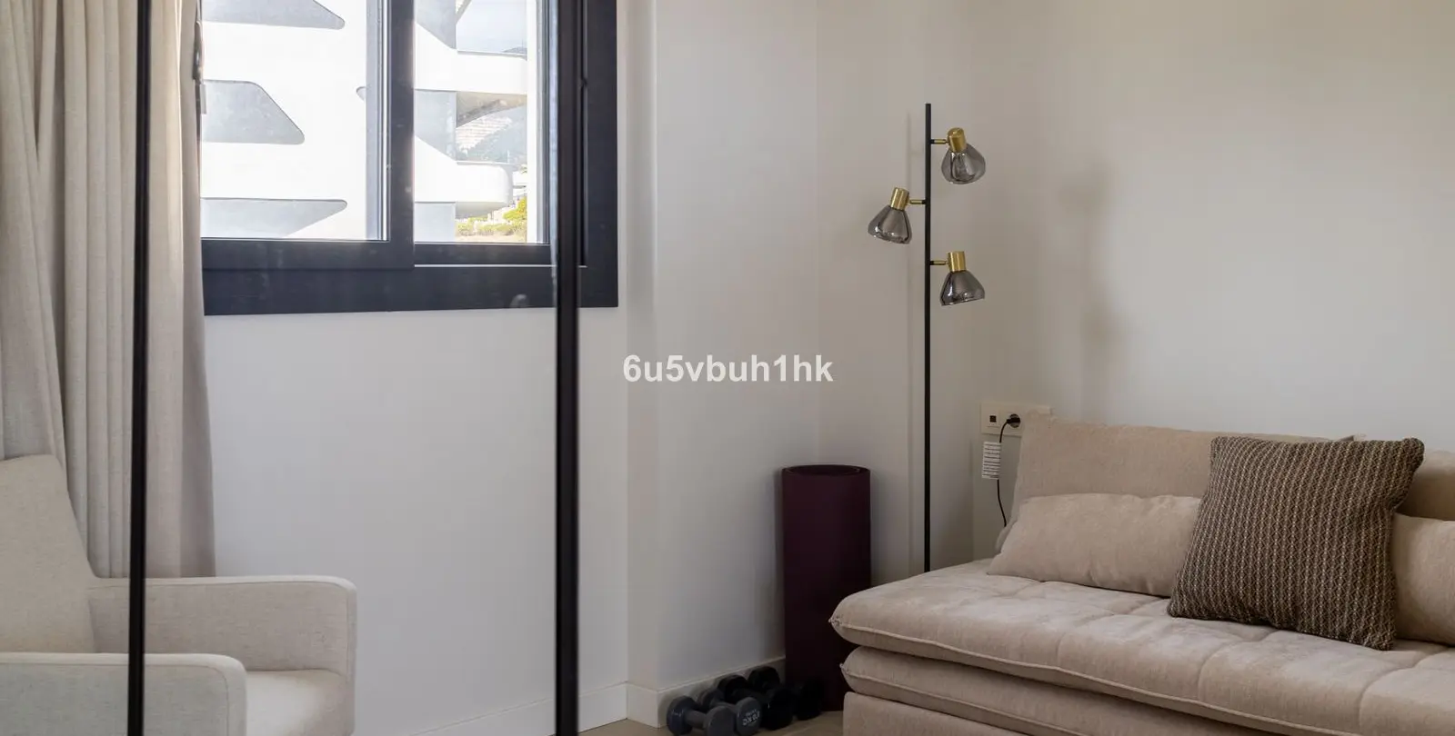 Sale of middle floor apartment in Fuengirola 20