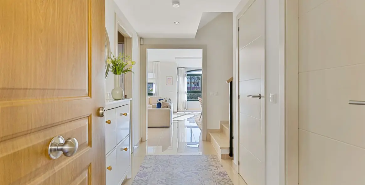Sale of townhouse in Los Pacos 6