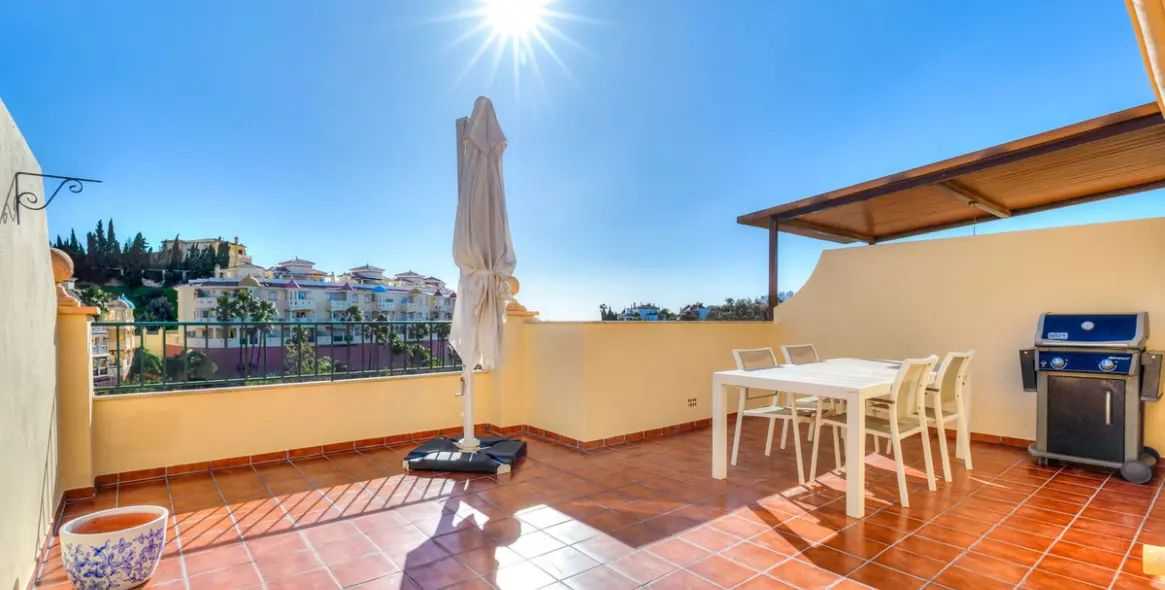 Sale of townhouse in Los Pacos 21