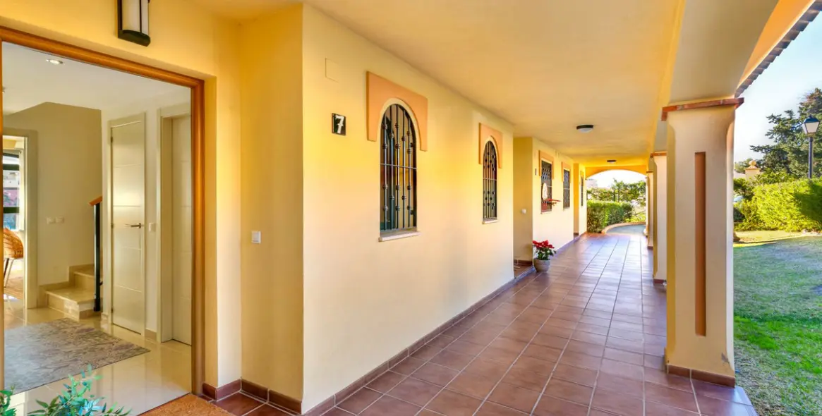 Sale of townhouse in Los Pacos 24