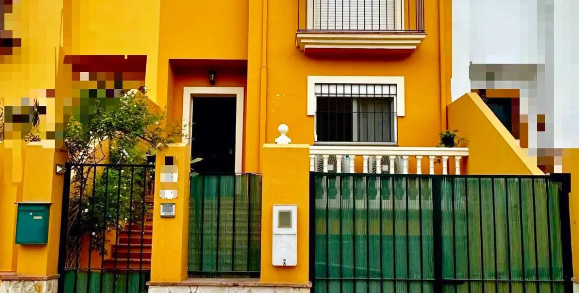 Продажа апартаментов на среднем этаже в Rincón de la Victoria 12
